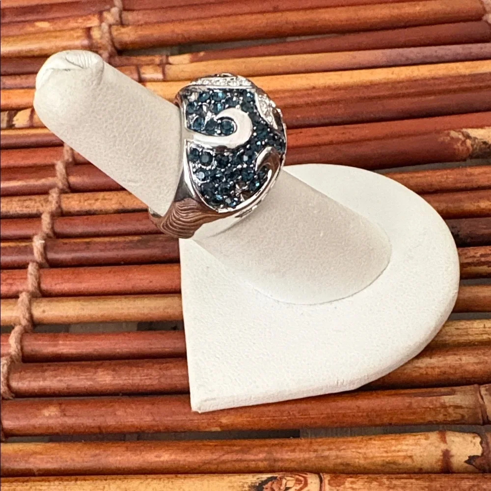 Lia Sophia Midnight Blue and Silver Swirl Dome Ring Size 6